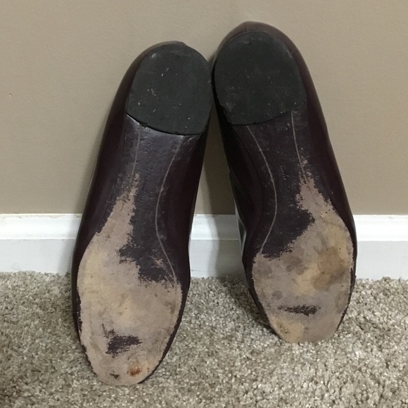 Plum Ferragamo Flats - Picture 4 of 4
